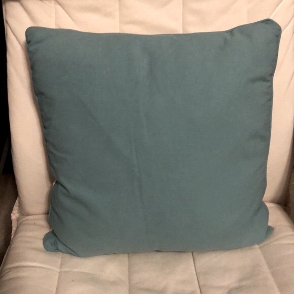 Embroidered Starfish Pillow - Picture 11 of 13